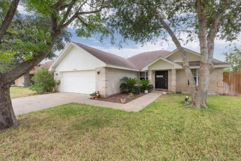 Mcallen 4Br With Pool, Shopping & More Kültér fotó